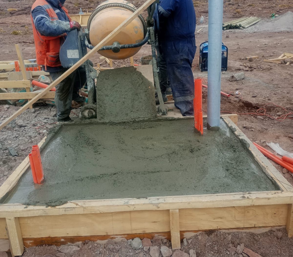 Hormigonado de fundación en el altiplano